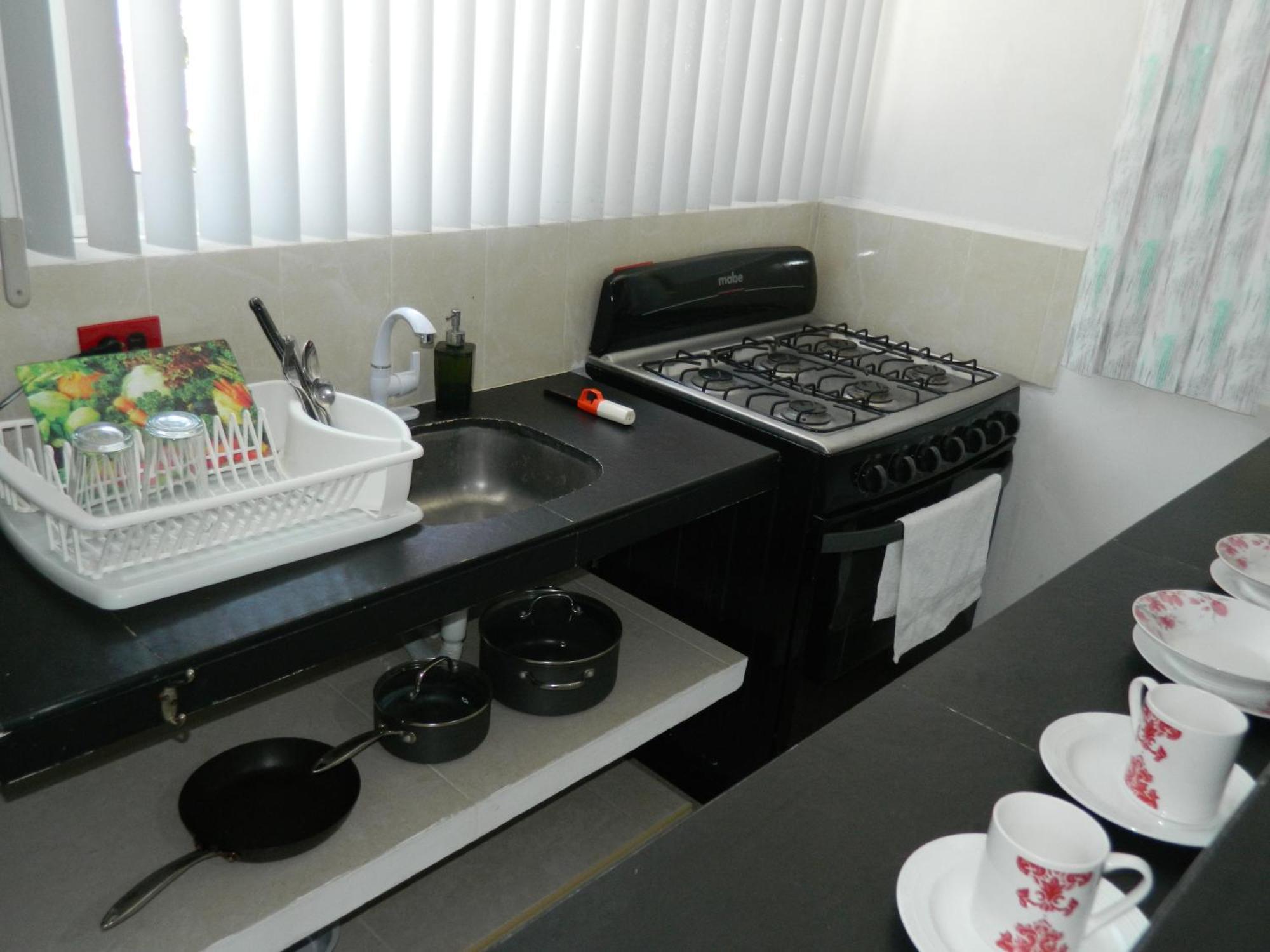 Calido Estudio Con Ac,wifi,alberca, Auto Check-in #14 Apartamento